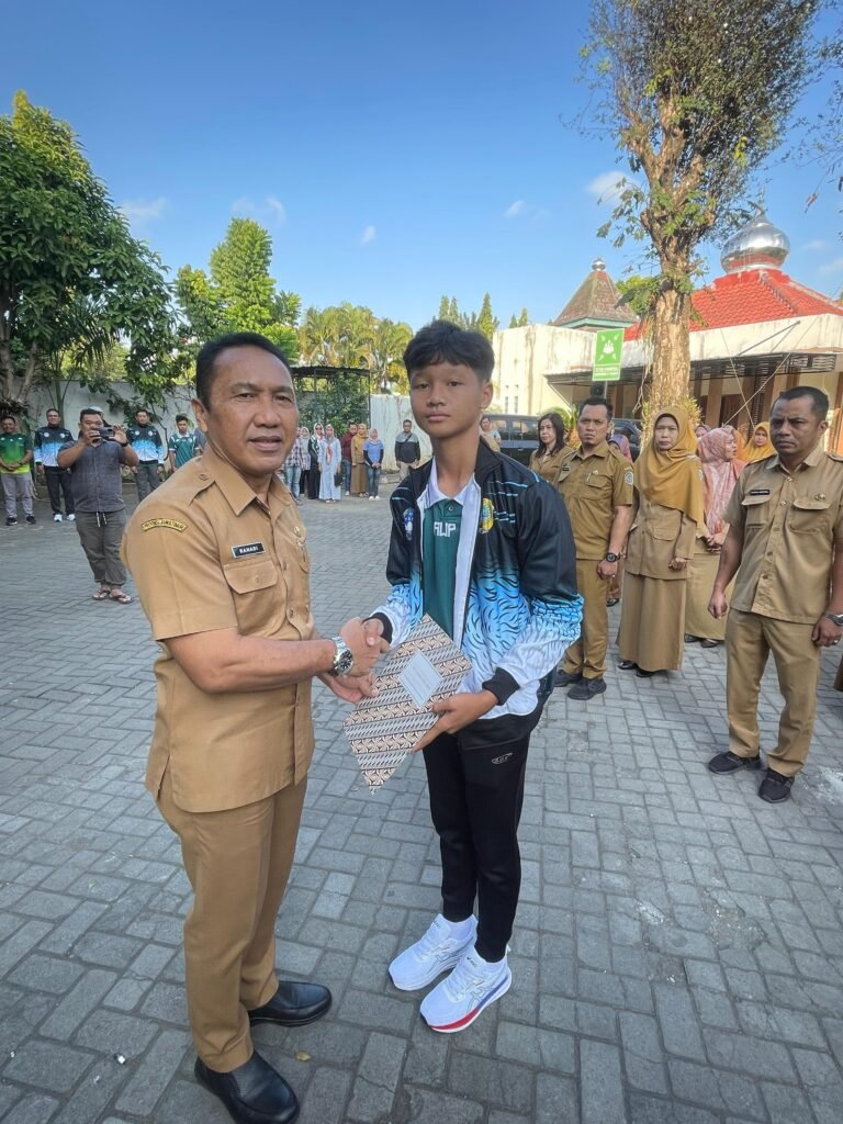 Kadindik Tulungagung Lepas 18 Siswa Mengikuti Gala Siswa Indonesia&nbsp;2024