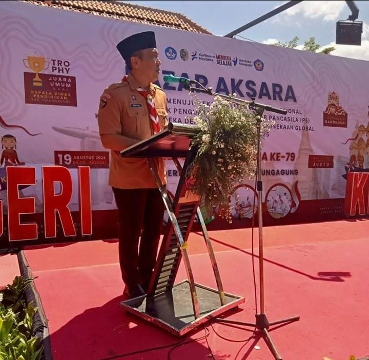 Kadindik Buka Bazar Aksara Tulungagung Menuju Sekolah Literasi Internasional